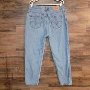 Vtg Levi's Jeans 16 Classic 550 Relaxed Tapered Medium Light Wash Cotton Y2K